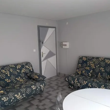 Studio Centre Port, Lumineux Et Confortable Apartament